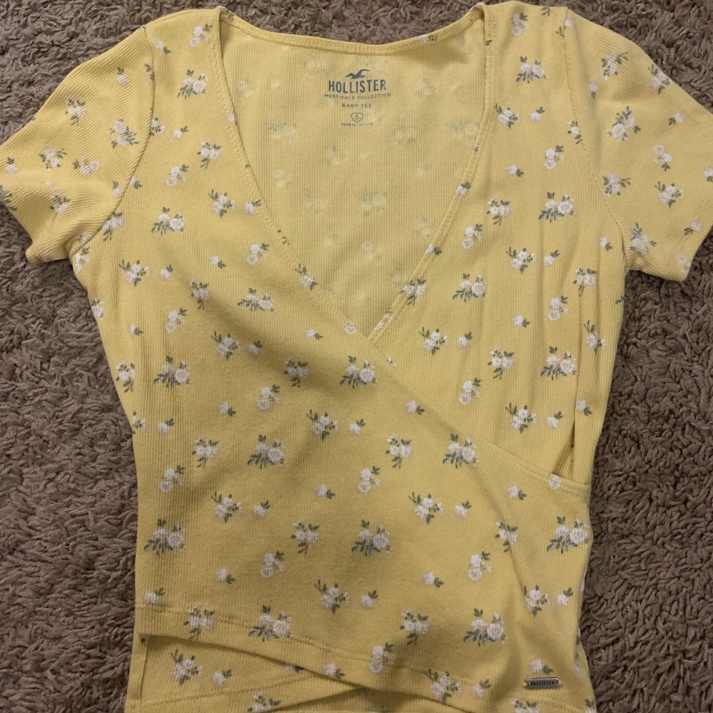 Vintage Hollister flower top